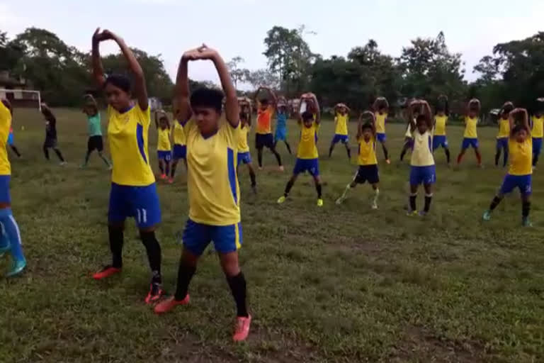 অৱহেলিত আন্তঃৰাষ্ট্ৰীয় পৰ্যায়ৰ খেলুৱৈৰ জন্ম দিয়া কাকজান খেলপথাৰ