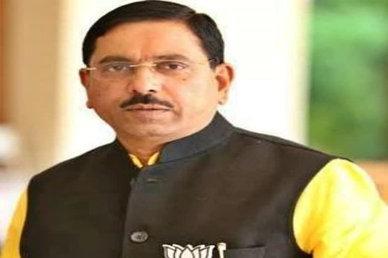 Union minister pralhad joshi tested corona positive