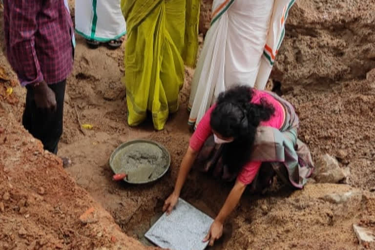 DEVIKULANGARA SCHOOL  FOUNTAION STONE DEVIKULANGARA SCHOOL  കെഎന്‍എം സ്‌ക്കൂള്‍ വാര്‍ത്ത  കെഎന്‍എം സ്‌ക്കൂളിൽ പുതിയ കെട്ടിടത്തിന്റെ ശിലാസ്ഥാപനം  യു പ്രതിഭ എംഎല്‍എ