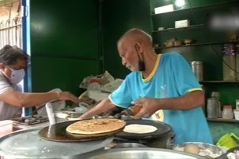 Many Delhiities rush to help save Baba ka Dhaba after a video of the elderly couple went viral