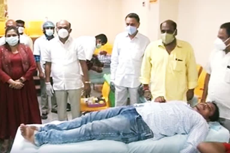 blood donation camp conducted in tdp office, vishaka