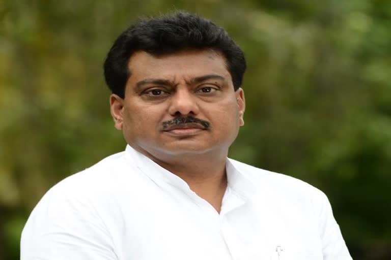 Former Water Resources Minister M.B. Patil appeal to cm  Yeddyurappa