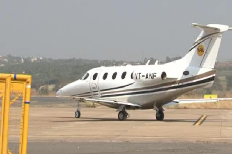 climate-anomalies-mumbai-hubballi-indigo-flight-strolled-across-sky