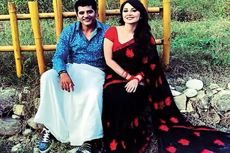 karanvir bohra and sanjay mishra shoot for their film in dehradun