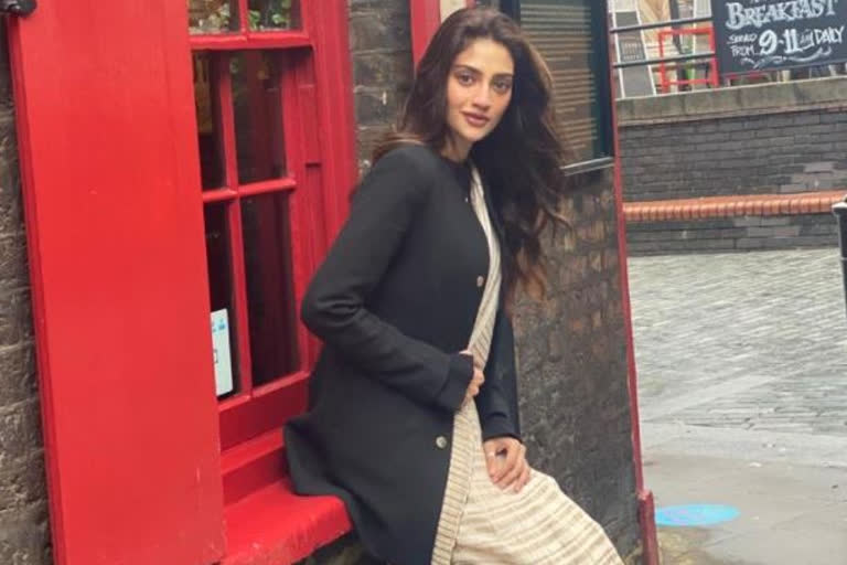 nusrat jahan london street