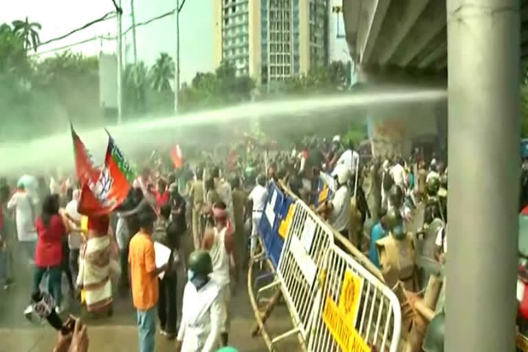 Bengal's colour at the hustings