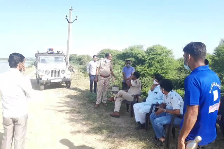 सोपरि बांध में डूबा यातायात निरीक्षक, Traffic inspector drowned Sopari dam