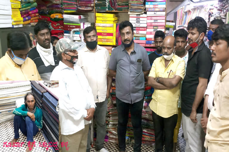 A goorkha caught a thief red hand while stealing cloths in Garment