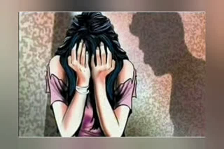 Woman thrown on agra expressway in unnao after fail in rape attempt in car