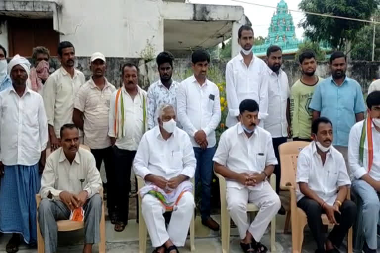 mlc jeevan reddy held meeting with party cadre at dubbaka