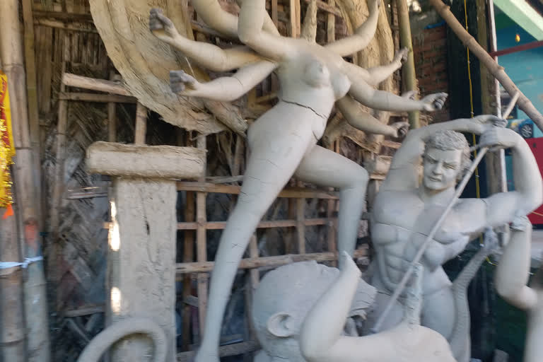 durga statue