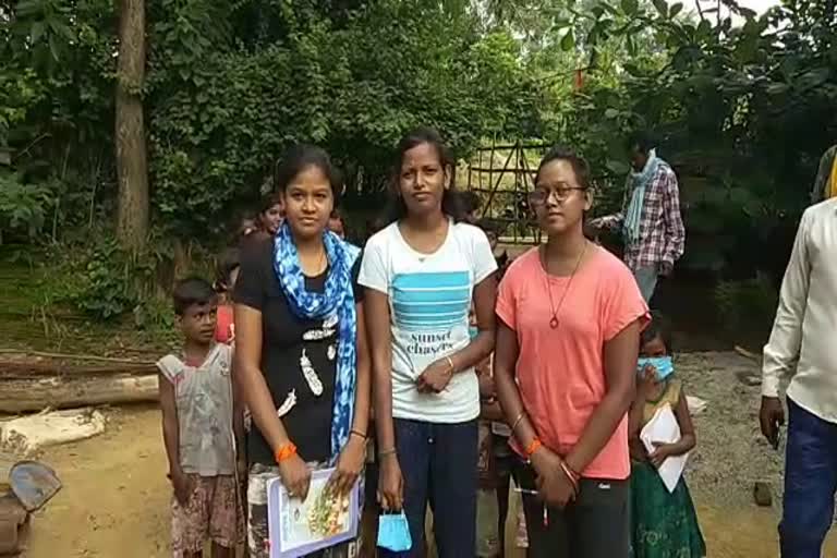 three sisters opened school in their home