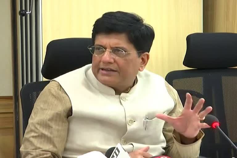 Goyal holds talks with auto industry players, aims for 20% modal share by 2021-22