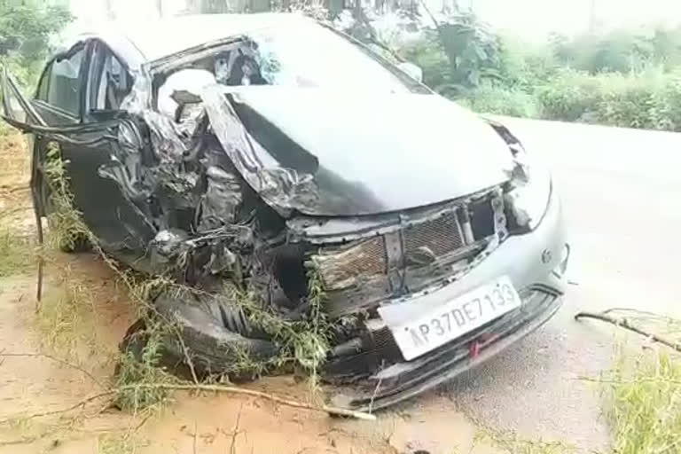 lorry-car collision