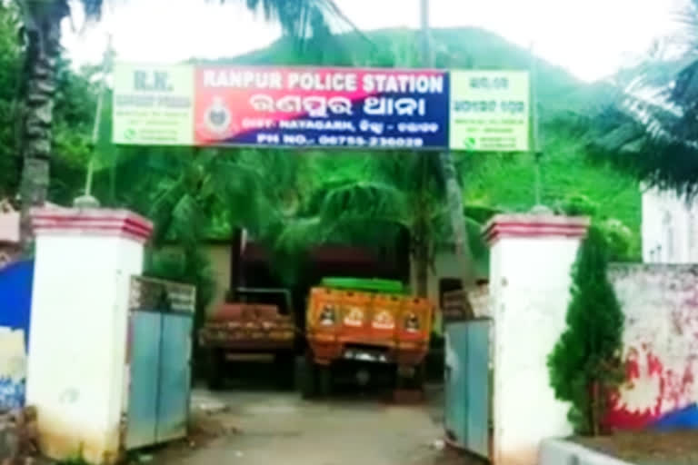 କୋର୍ଟ ଭିତରେ ଦବଙ୍ଗଗିରି ପଡିଲା ମହଙ୍ଗା