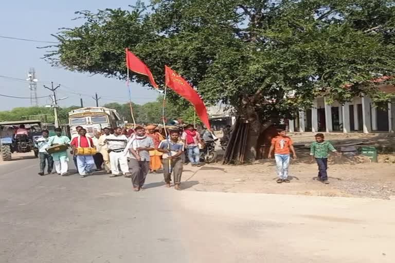 Padyatra starts from Mukarwa temple