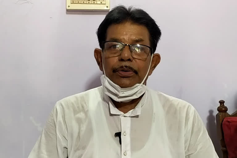 BJP minority president Muktar Hussain Khan reacts on Arabic Banner