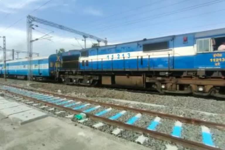 tejas-special-train-to-chennai-madurai