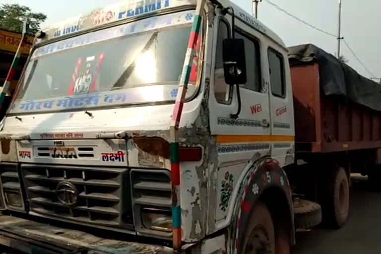 भरतपुर में आया अवैध सैंडस्टोन, Illegal sandstone in Bharatpur