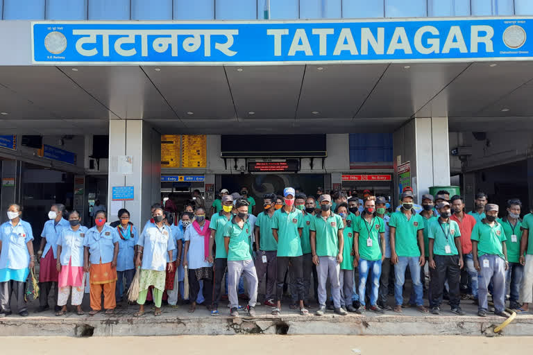 station sweeper strike in jamshedpur