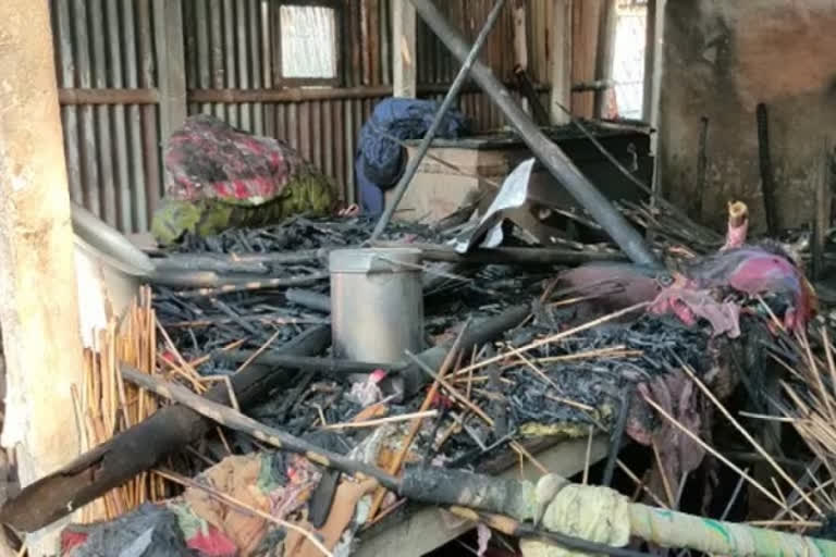 Four including three children burnt to in Bihar village fire