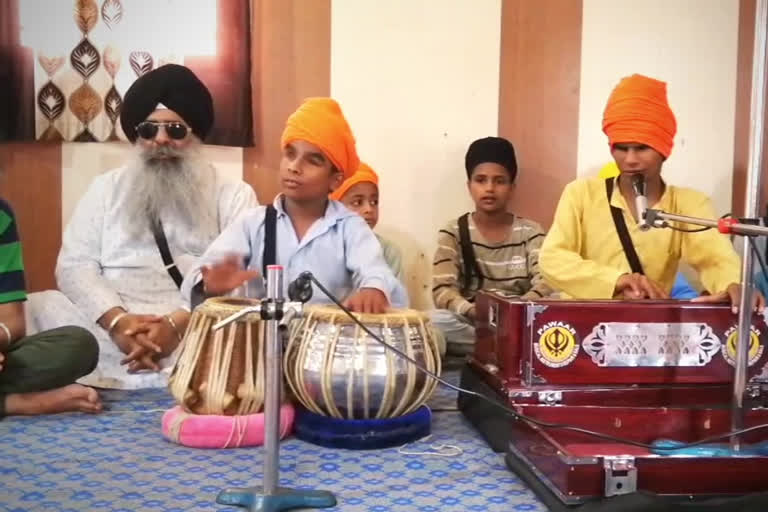 etv bharat special story about baba suba singh who is became a hero for helpless children in punjab