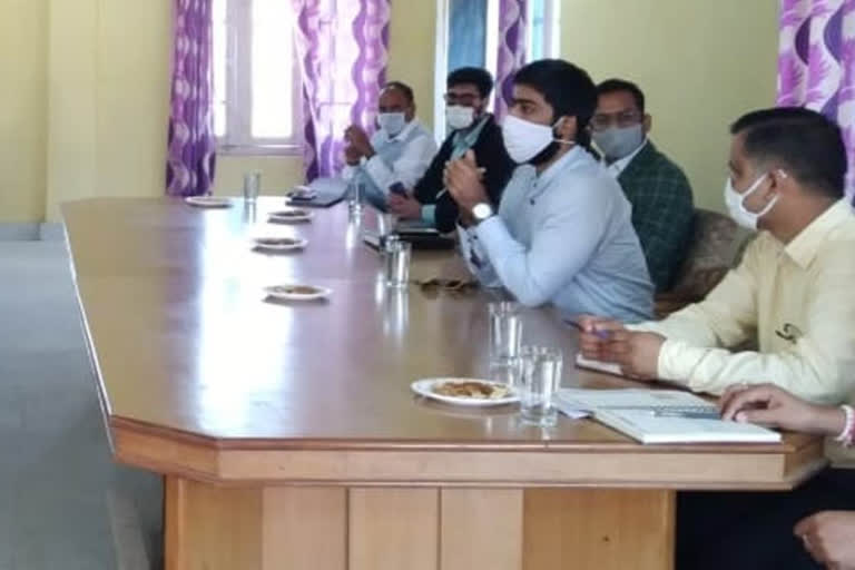 ADC Jatin Lal meeting at BDO office Janjhali mandi