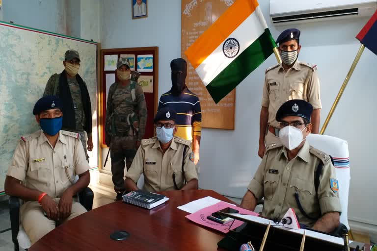 simdega police arrested plfi member from patna