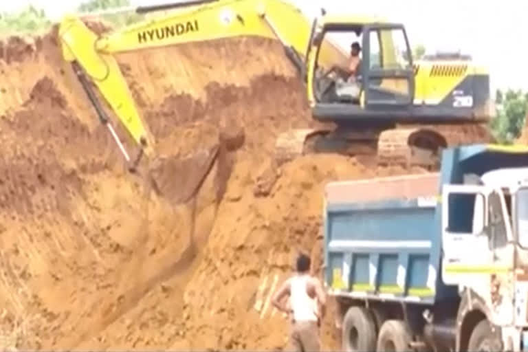 On both sides of Polavaram embankment .. Arbitrary soil excavations