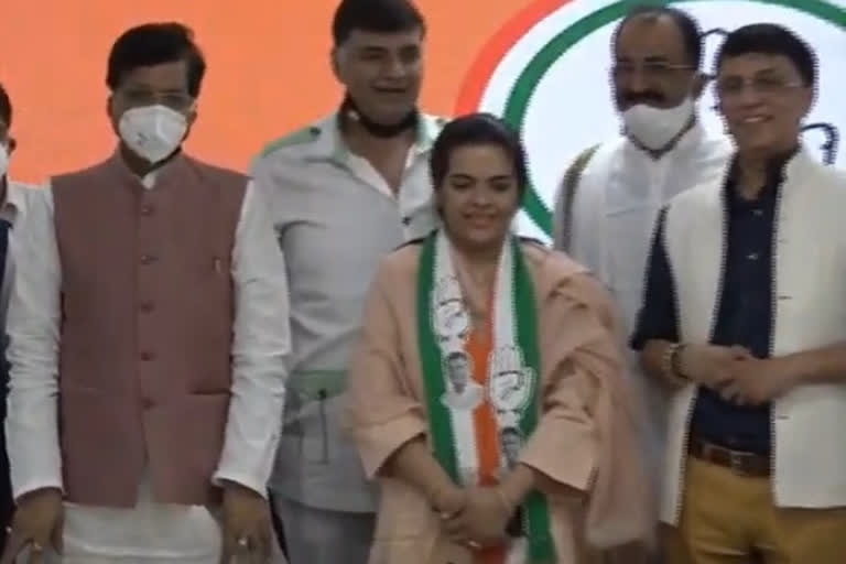 Subhashini Yadav joins Congress