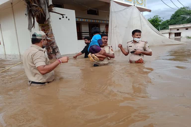 Uttara Kannada districts are facing floods due to heavy rains