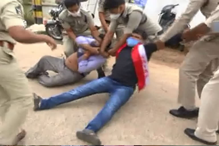 maharaja college issue students arrest in vizianagaram