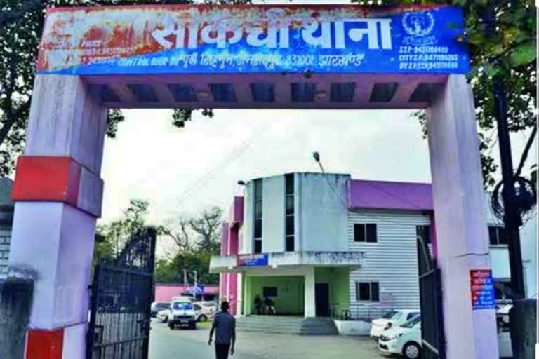 अनाज के कालाबाजारी के खिलाफ पुलिस और खाद्य आपूर्ति विभाग की संयुक्त छापेमारी,