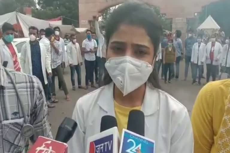 Jodhpur news, Intern doctors protest,