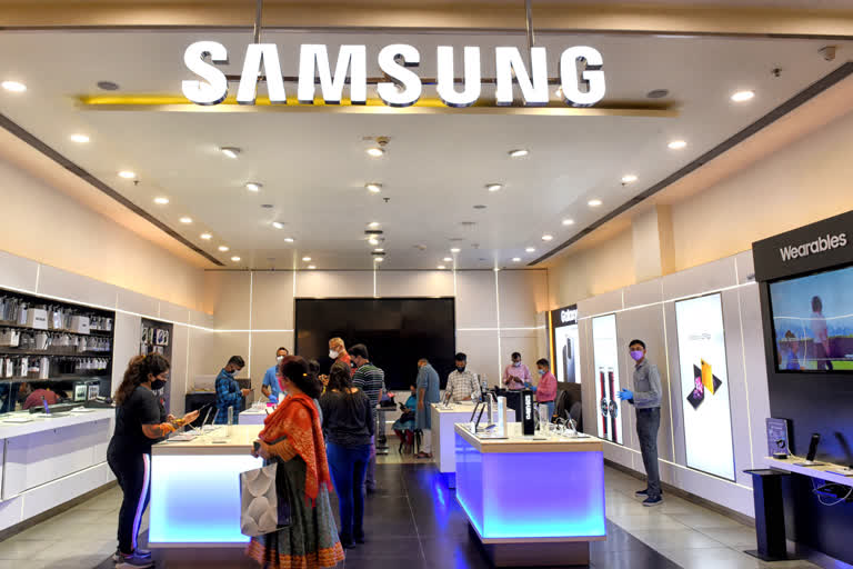 Samsung now top smartphone seller in India, globally: Report