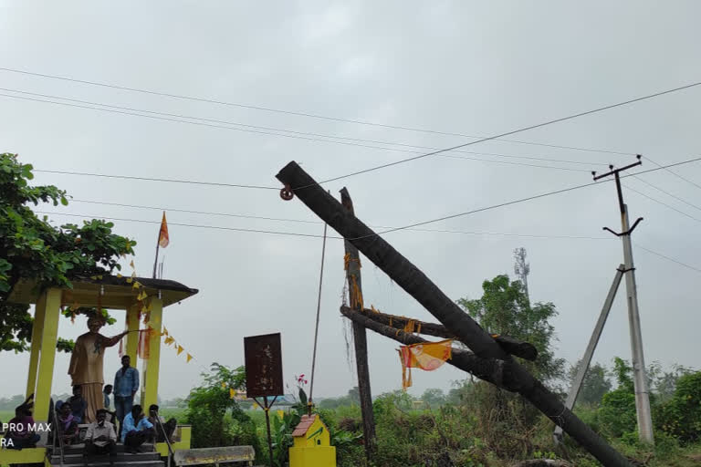 damage to electricity department at floods