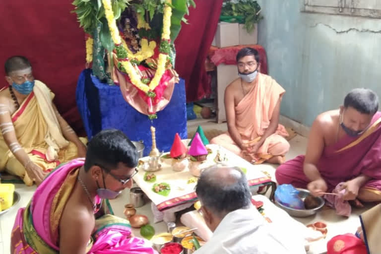 Sharan Navaratri Utsavam in Yadadri lakshmi narasimha swamy temple