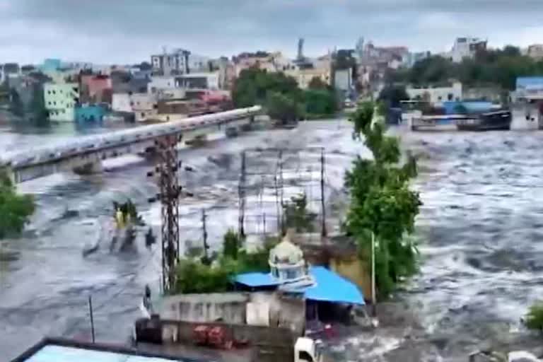 Rain hits back the Hyderabad