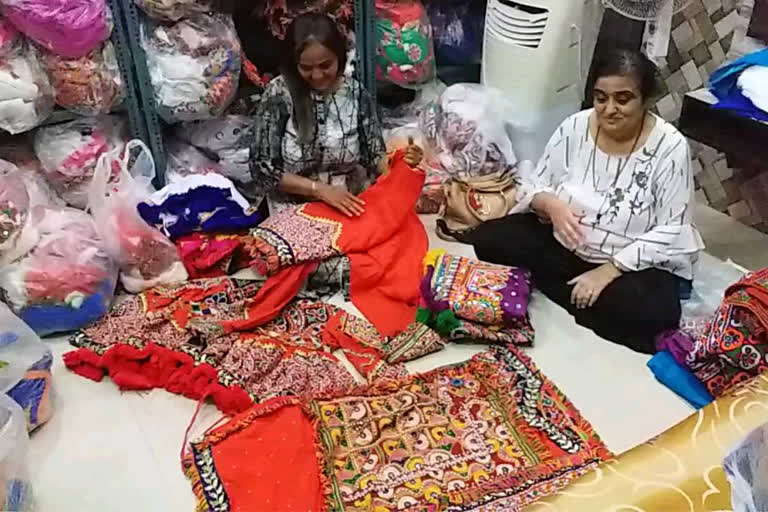 ટ્રેડિશનલ ડ્રેસ