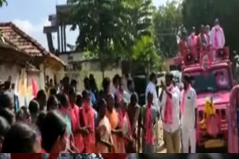 trs leaders Campaign in Dubbaka constituency