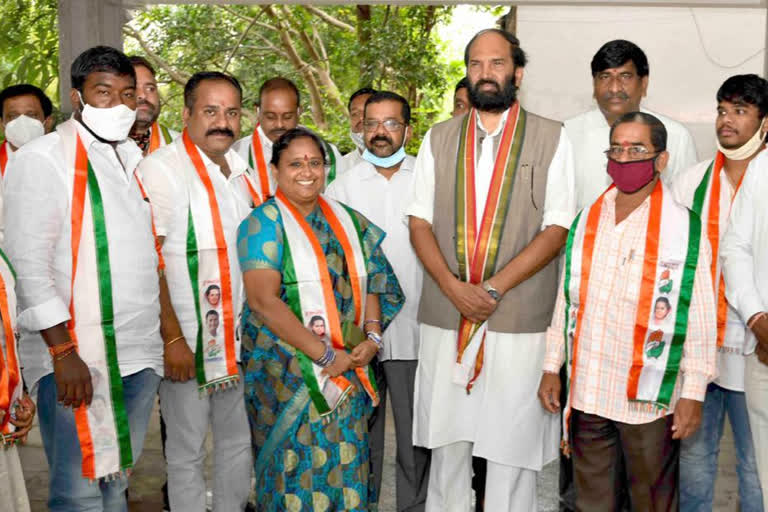 warangal leaders joined in congress