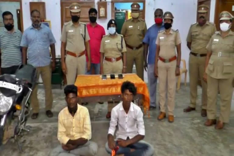 youngsters-arrested-for-theft-of-cellphones-in-avadi