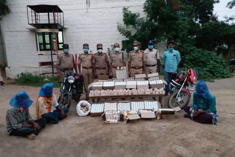 police seized karnataka liquor