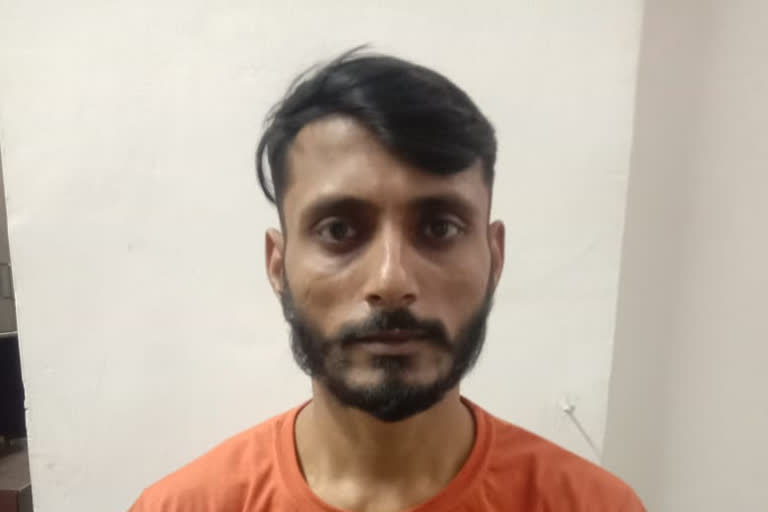 Hauz Qazi Police arrested a PO IN central delhi