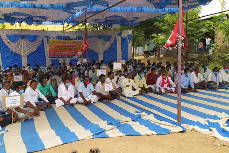 protest against kurugodi granite quarry licence cancel