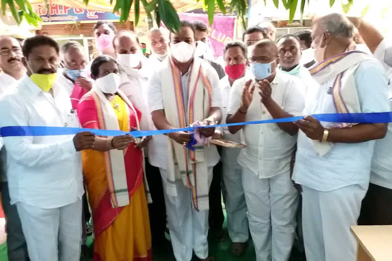 mla vidya sagar rao inaugurates  free tailoring training centre for woman at metpally