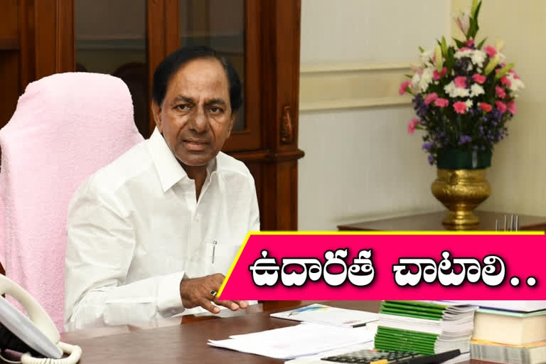 cm kcr appeal to all for support to the govt in flood effected people