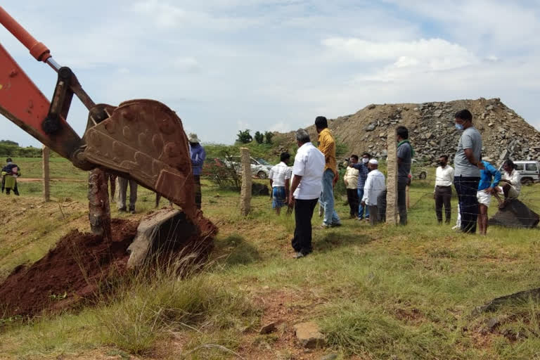 Clearance of Illegal land by officers after Etv bharat report