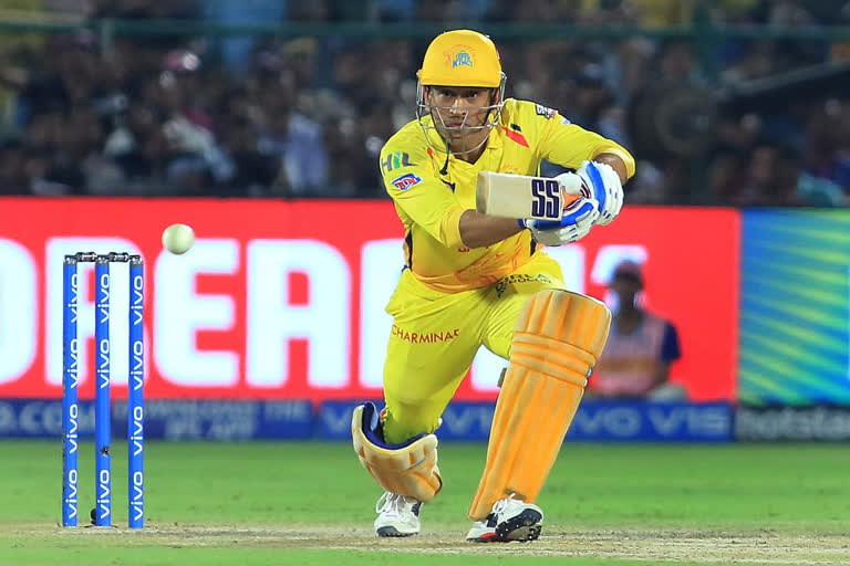 Dhoni became the first player to play 200 matches in the IPL