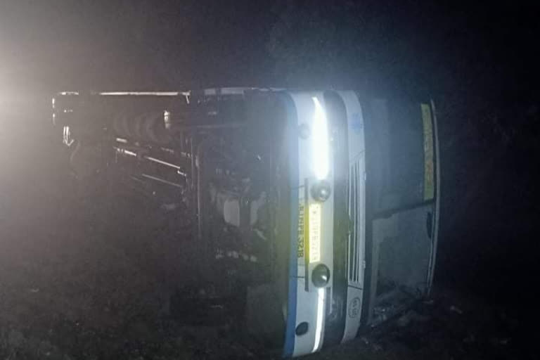 Pali news, Roadways bus overturned, road accident